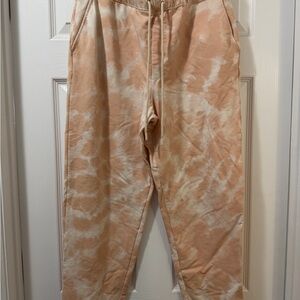Garnet Hill Peach and Cream Lounge Pants